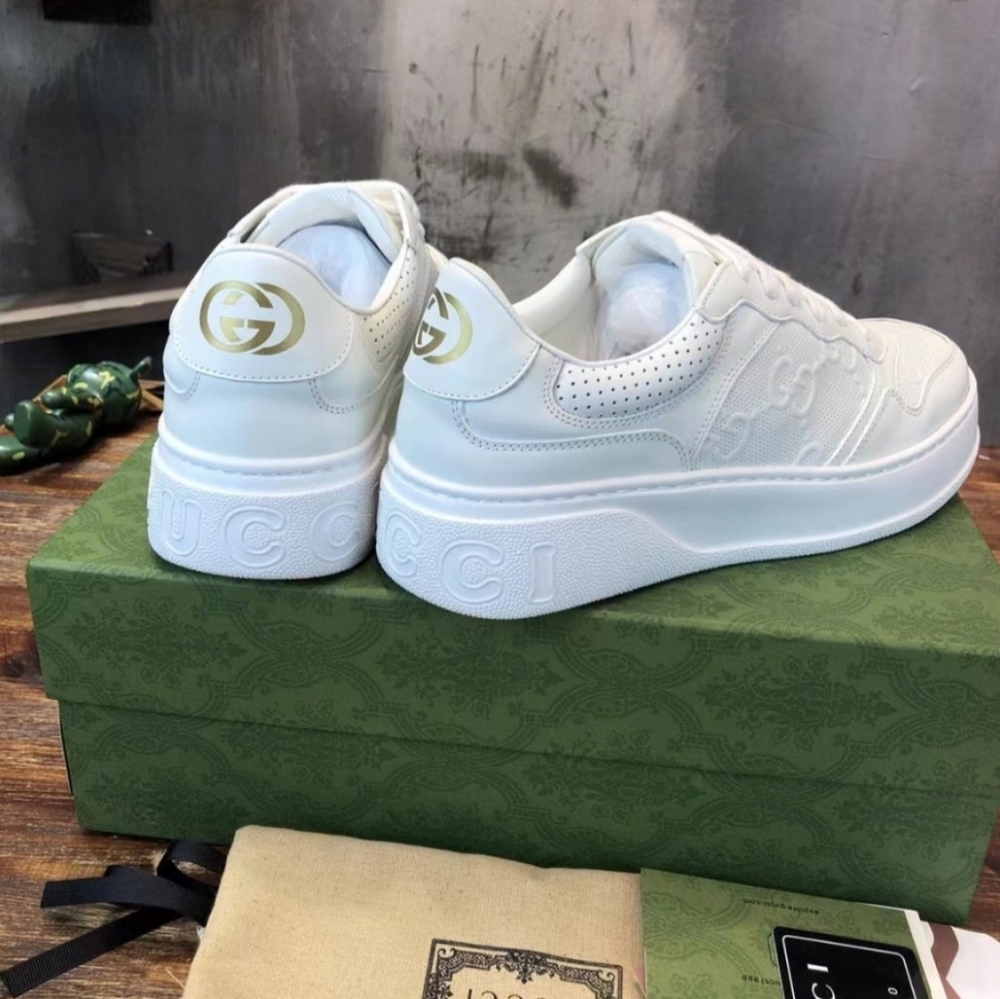 Gucci - Picture 2 of 5
